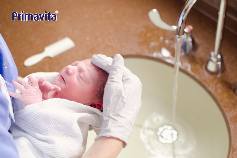 Cách tắm cho trẻ sơ sinh