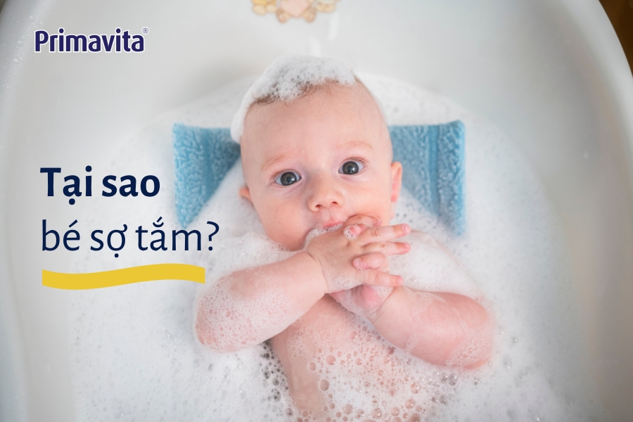 Bé sơ sinh sợ tắm 